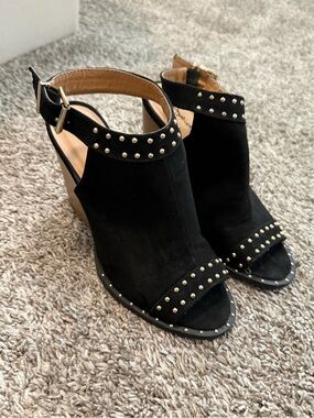 Black Studded Open-Toe Wedge Sandals
